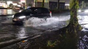 1時間に100ミリの豪雨降り国道に土砂流入し通行止めに…群馬で記録的短時間大雨情報相次ぐ　きょうも関東甲信でゲリラ雷雨注意