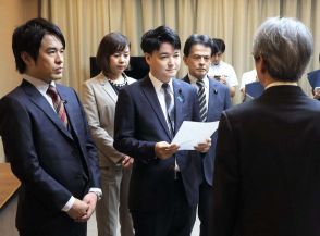 「県政運営に支障」維新、党勢退潮で転換　斎藤知事に辞職要求　衆院選警戒も