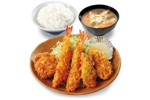 かつや「秋の海鮮フライ定食」発売。広島県産カキフライ/海老フライ/ほたてフライの盛り合わせ