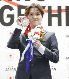 宇野昌磨さん「自分にしかないストーリーがあって重みある」2年7カ月越し銀メダル授与