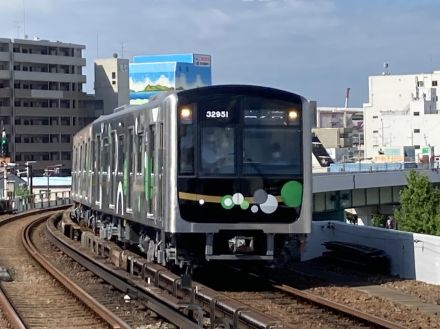 万博会場へ「子ども列車」　小中高生ら団体輸送　大阪メトロ