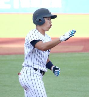 【大学野球】亜大が連勝発進で勝ち点１　初戦で苦しんだ４番・西川凱斗がお目覚めの一発