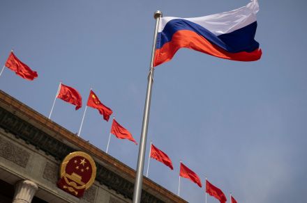 ロシア前国防相、中国外相と会談　緊密な協力に期待表明＝報道