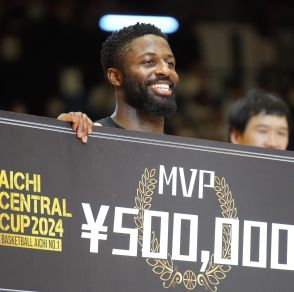 【バスケ】初開催の愛知セントラルカップは三遠が優勝　“MVPデビュー”のデイビッド・ヌワバ「両エンドでしっかり活躍できる選手に」