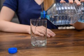 秋に向けて”水の摂取量”を減らしても熱中症の心配はない？毎日「500ミリの水」を飲んでいましたが、やめてもいいですか？