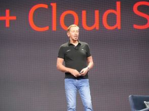 エリソン氏が語る、AWSとの戦略的協業--Oracle CloudWorld 2024