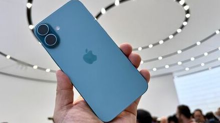 最新iPhone 16、実際に触った「AIスマホ」としての評価　iPhone 16だからできることは、現時点で「ない」