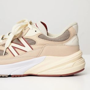 【史上最高価格、オーバー25万円のNB！】ニューバランス×ロロ・ピアーナのコラボ990V6、開封の儀＆最速試着！