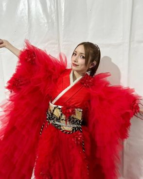 国民的アイドルグループに当時13歳でデビュー、元センター〝25周年記念〟をお祝い「沢山の経験や出会いが私の宝物です。」