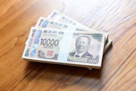 母から孫に「来年大学生になるから」と、300万円もらいました。税金を払いたくないので“自宅で保管”しておきますが、大丈夫ですよね…？