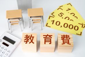 公立高校に通う子どもの教育費が「1万5000円」と言うママ友。我が家は「8000円」程度なのですが、年収も2倍ほど違うのでしょうか？