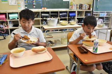 万倉なすのイタリアンなど堪能、10月1日まで全市立校で「パクっとうべ給食」【宇部】