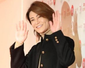 氷川きよし47歳、ジェラピケパジャマからのぞく生足美脚にネット衝撃「麗しすぎるおみ足に撃沈」「眼福」