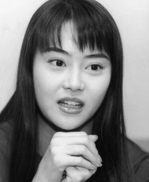 「ナースのお仕事」から28年…ドジっ子ハマり役だった女優が山本耕史と〝カンゲキ〟2S公開しファン魅了「変わらずキレイ」