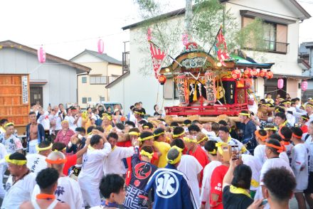 「大浦の担ぎ屋台巡行」の伝統担う「水交団」　屋台揺らす「モミ」「サシ」で魅了　鴨川（千葉県）