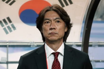 「恥を知れ！」「戦術がないのが戦術」“ソン・フンミン依存”の指摘に反論した韓国代表監督に批判殺到！「気は確かなのか？」「クリンスマンの複製だ」