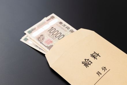 隣県の方が「最低賃金」が50円以上高いです。通勤時間が大して変わらないなら隣県の仕事に転職した方が良いでしょうか？