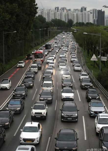 ソウル・金浦空港入り口の交差点の信号、少し調整すれば…「渋滞」が激減した