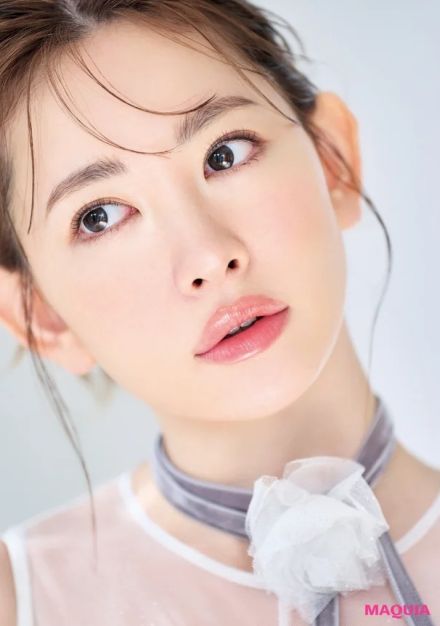 【小嶋陽菜さん】こじはる流スキンケア最新版！ いつもちゅるちゅるで毛穴レスな肌の秘密は？