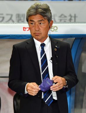 J1アビスパ福岡・長谷部監督が今季限りで退任　クラブとも合意　初タイトルもたらした功労者