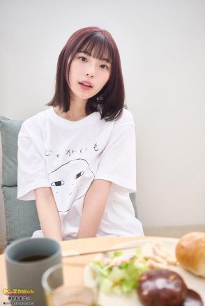 ＜菊地姫奈＞“令和最強のグラビアクイーン”　「ねずみの初恋」激烈プレミアムなコラボ　水着も