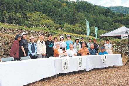 石積み棚田保全さらに　富山・南砺市楮地区と筑波大が協定