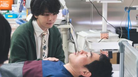 『Shrink』実写化を成立させた中村倫也　“ギャップの魔術師”だからこその弱井先生に