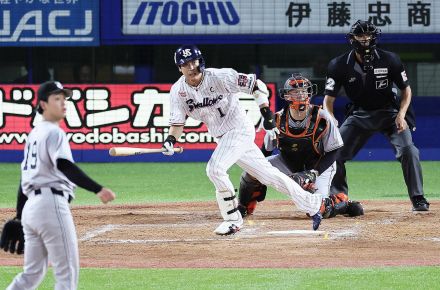 【ヤクルト】山田哲人「青木さんには感謝しかないので、１つでも多く勝ちたい」３回にタイムリー