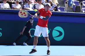 西岡良仁、日本に1勝をもたらす！快勝で錦織圭に繋ぐ[デビスカップ／コロンビア戦]【テニス】