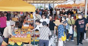 輪島屋外に露店再び　「朝市カムバック」、マリンタウンに３４店