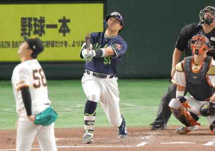 【ヤクルト】村上宗隆が衝撃の超特大弾　看板上の照明付近を直撃「完璧にとらえることができました」