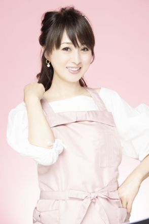 渡辺美奈代、さわやかなブルーベリームースが「盛り付けすごくセンスある」「パティシエが作ったみたい」と反響