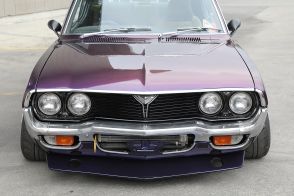 サビだらけで虫食い状態のマツダ「RX-4 ルーチェ」を復活！ R34「スカイラインGT-R」純正色オールペン…ホイールはマニア垂涎の「トムキャット」です