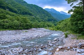 【速報】中州に一時男女30人取り残される　湯檜曽川が増水　群馬・みなかみ町