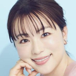 【本田朋子アナ】大学生キャスターからフジテレビに入社したものの「月を見ながら泣いていた日もありました」｜STORY