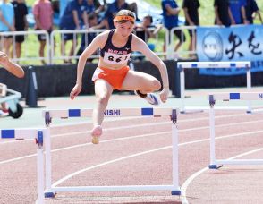 【神奈川県高校新人陸上大会】４００ｍ障害・ガードナが大会新で２冠達成　女子棒高跳び・鶴田が２連覇