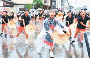 むぎや新企画好評、富山県南砺市の城端小児童がオリジナル振り付け　善徳寺でお座敷、ライブは６年ぶり