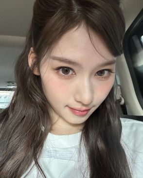 あのK-POPアイドルが舞台裏公開　真っ白に際立つ美肌に「超きれい」とネット騒然