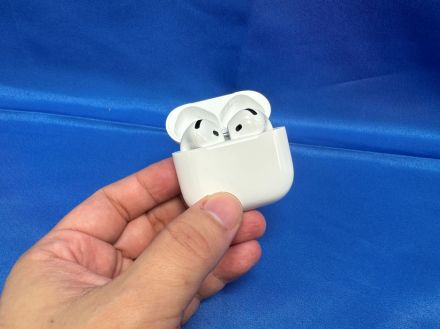 「AirPods 4」と「AirPods Pro 2」実機レビュー、2つの新製品から探るアップルが「音」へのアプローチを強めるワケ