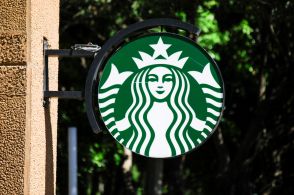 スタバ、4月就任の北米トップが退社へ　新ＣＥＯの方針受け