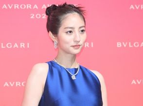 堀田茜、『となりのトトロ』メイ再現ショットに「かわいすぎ」「実写版」と絶賛の声