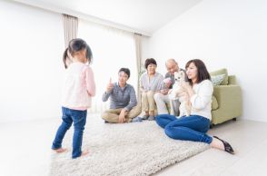 親戚のおじさんに一度は言われる？「この子は将来酒飲みになるで～」　←あるある持論に若手芸人も共感