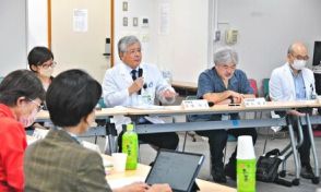 「業務をしながらの建て替えは職員に負担」副院長、現地案に反対訴え　老朽化の沖縄県立中部病院　視察の県議も「改築以前に非常に狭い」