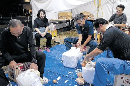 高岡の秋、盛り上げる　２１、２２日に祭り　「つくりもん」と「かかし」