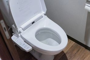 「この手の手段／知識はいくつあってもいい」　警視庁が簡易トイレの代用品アイデアを実験