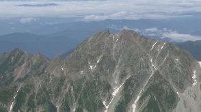 北アルプス奥穂高岳で遭難　下山中にザイテングラート付近で約10ｍ滑落　和歌山県の63歳男性をヘリで救助　骨折などで重傷