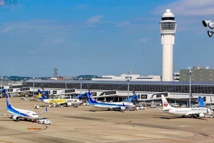 「これだけ揃うと圧巻…」 中部空港に”驚愕の3機揃い”出現 珍景に公式も「こんな光景はなかなか見られない」