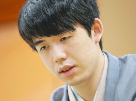 藤井聡太王座、連勝で初防衛に王手　永瀬拓矢九段を123手で破る【王座戦5第2局】