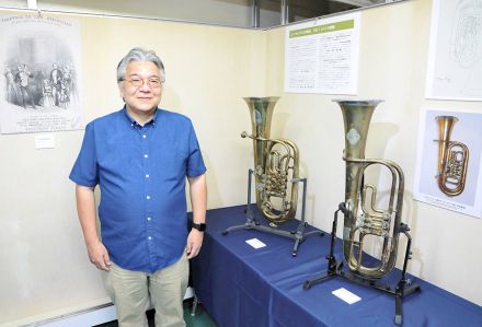 横須賀の記念艦「三笠」、誕生１８０年の金管楽器「ユーフォニアム」展