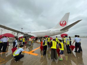 三沢空港で空の日まつり開催！　JAL客室乗務員が見どころを紹介します